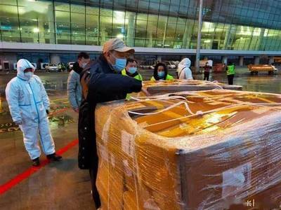 天河機(jī)場跨境電商進(jìn)出口貨物超600萬票 國際物流網(wǎng)初步形成